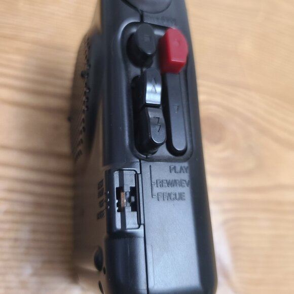 Panasonic Cassette player with built in speakers (AS IS) - Picture 7 of 8